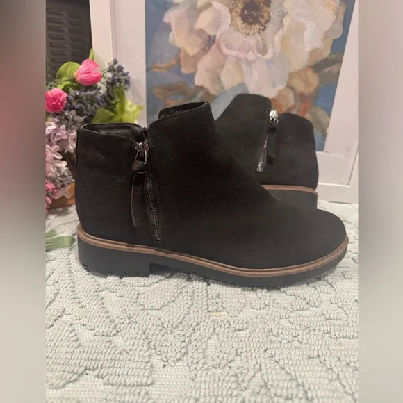 Esprit Saige women's black ankle boot, size 9.5 - Picture 1 of 6